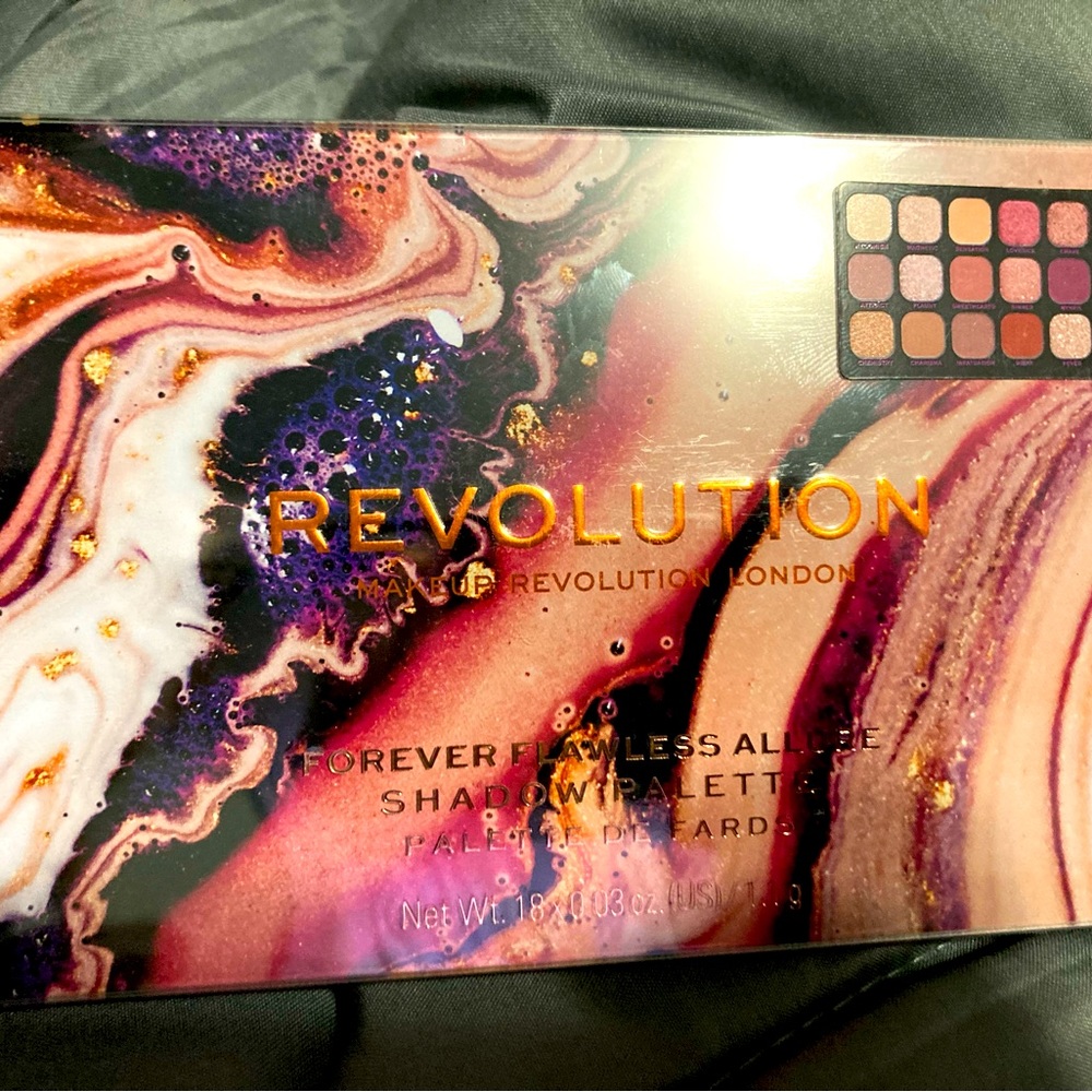 Revolution 18 shades eyeshadow. Allure